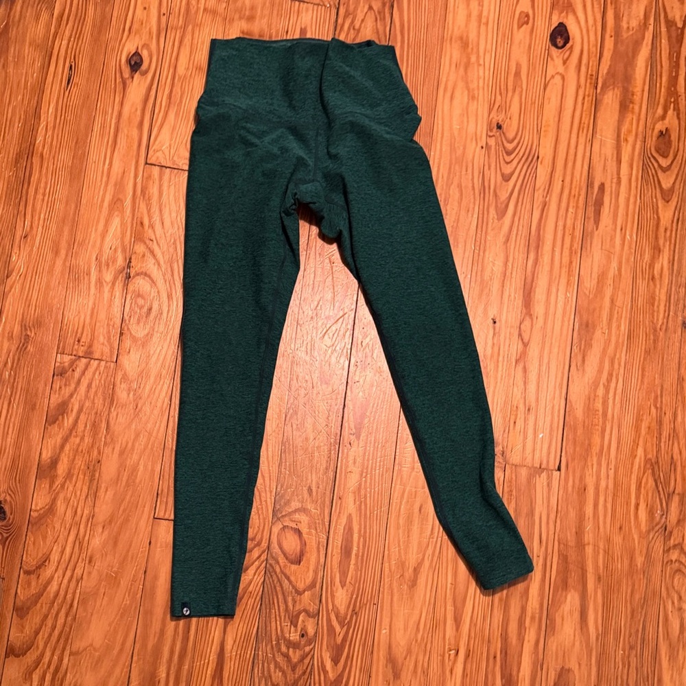 Women’s green oiselle lux leggings, size 4